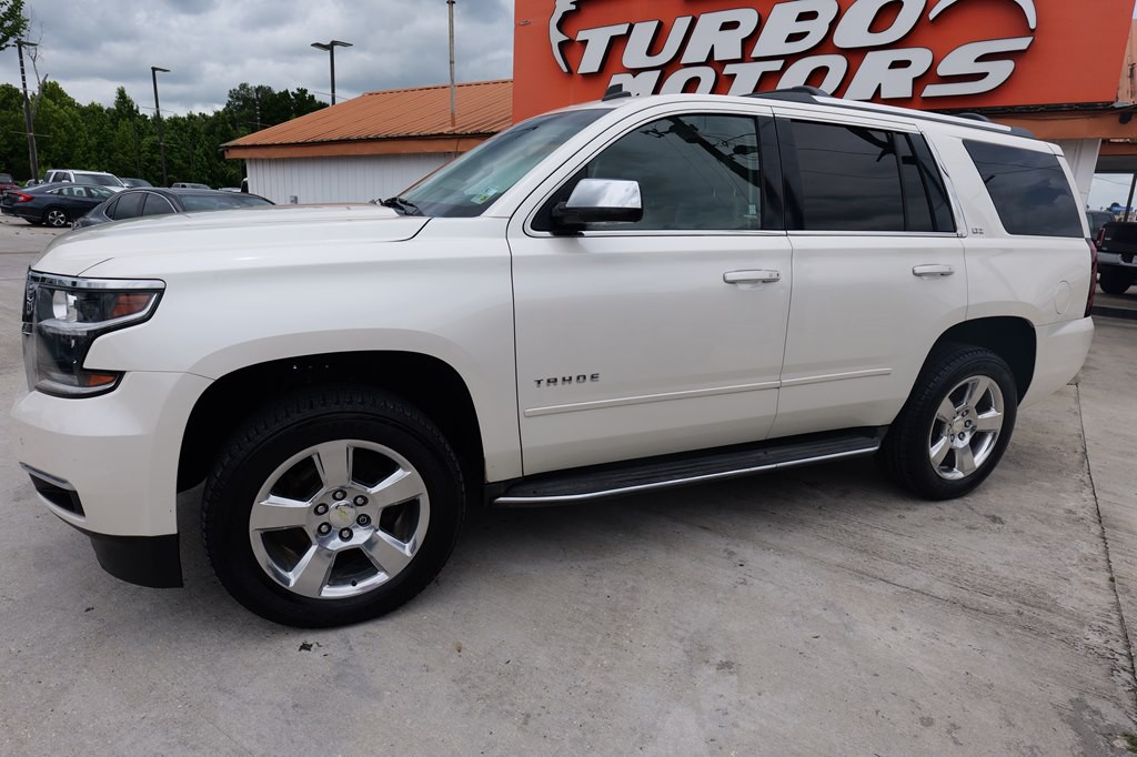 2015 Chevrolet Tahoe Image 8