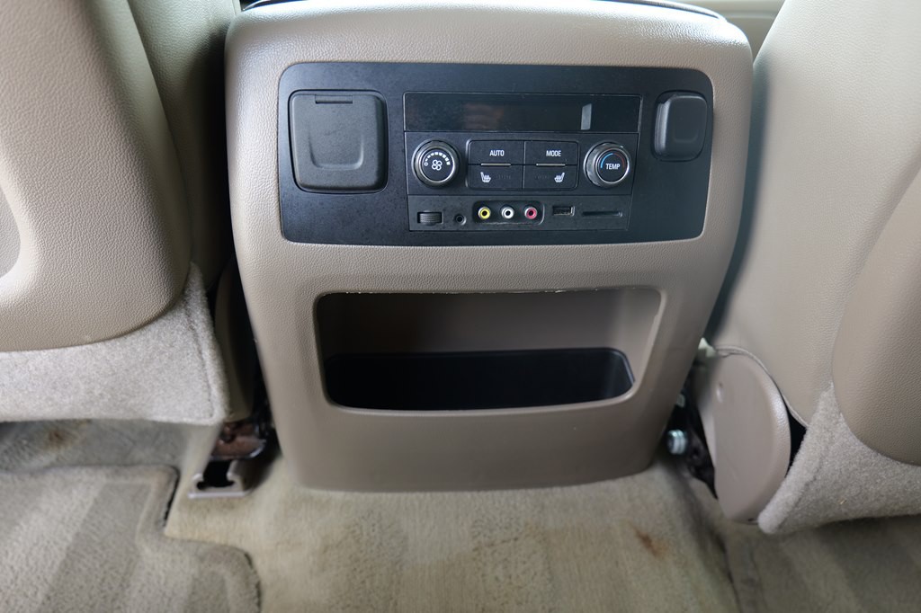 2015 Chevrolet Tahoe Image 25