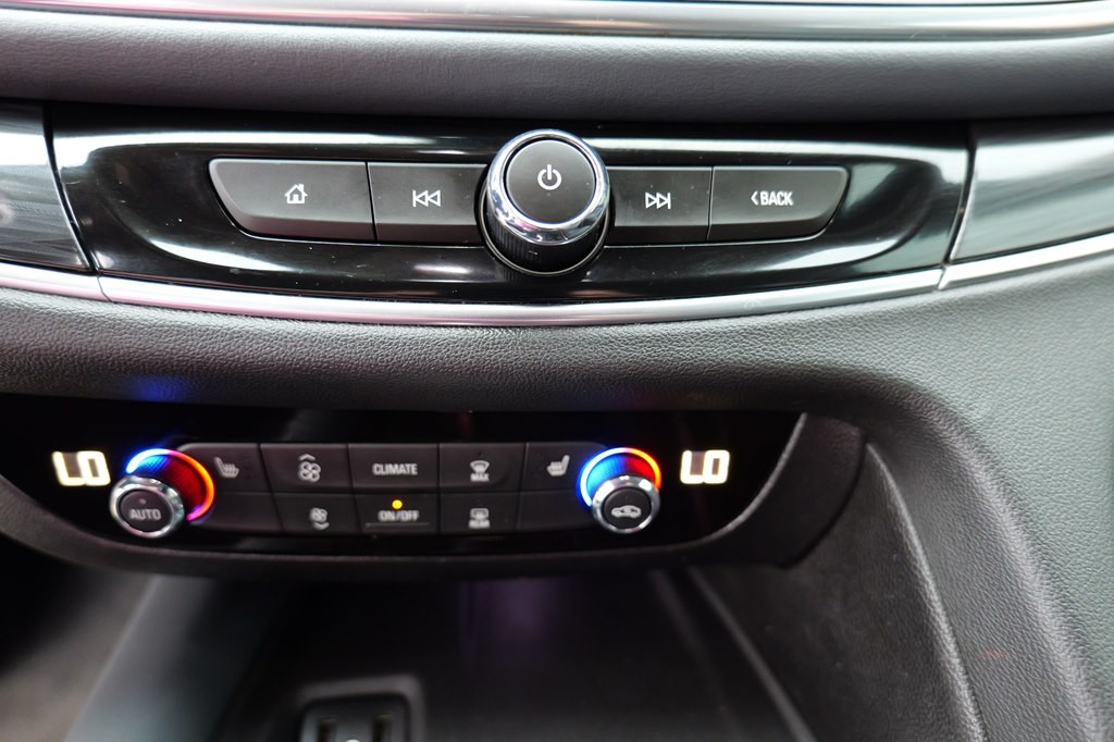 2019 Buick Enclave Image 22