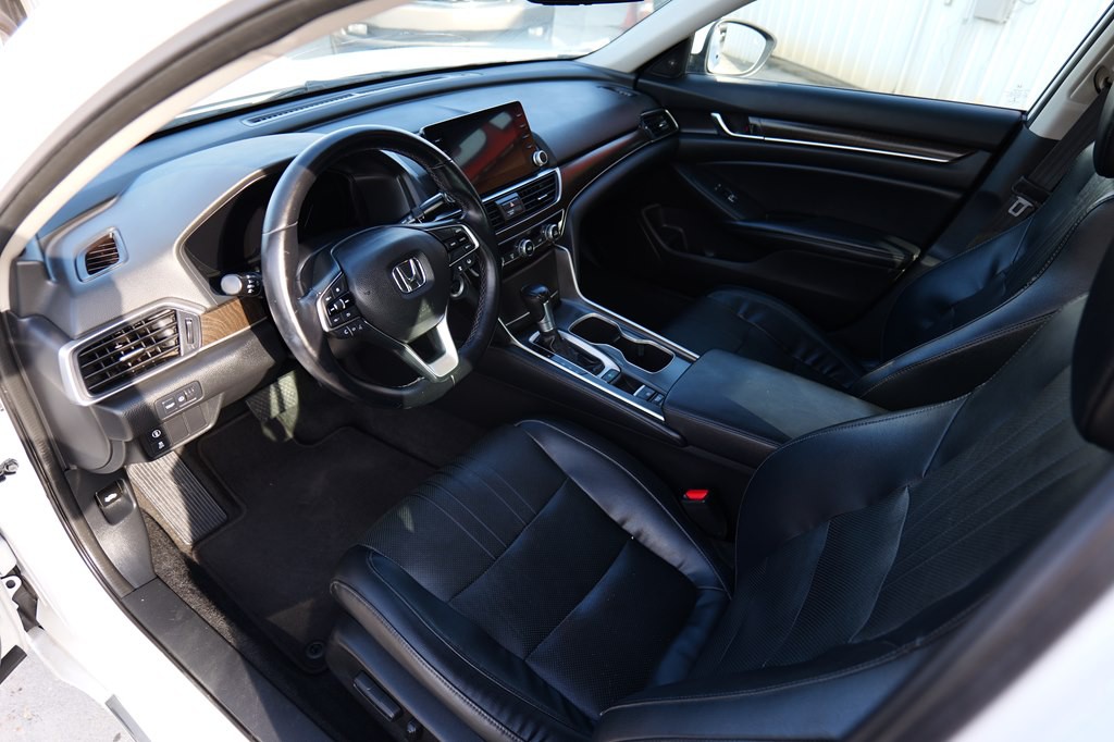 2018 Honda Accord Image 11