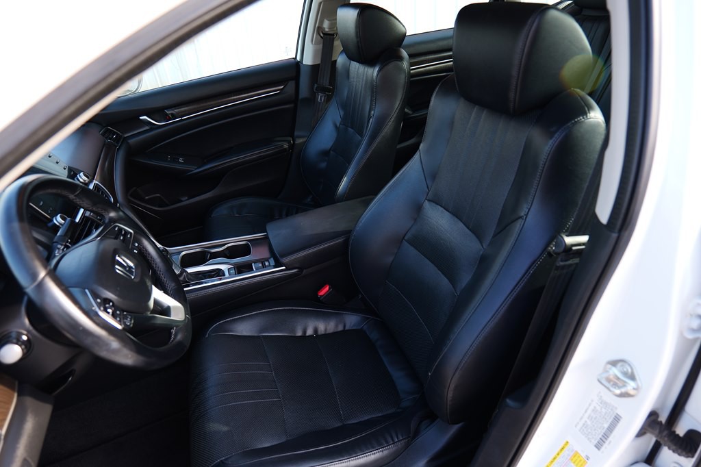 2018 Honda Accord Image 12