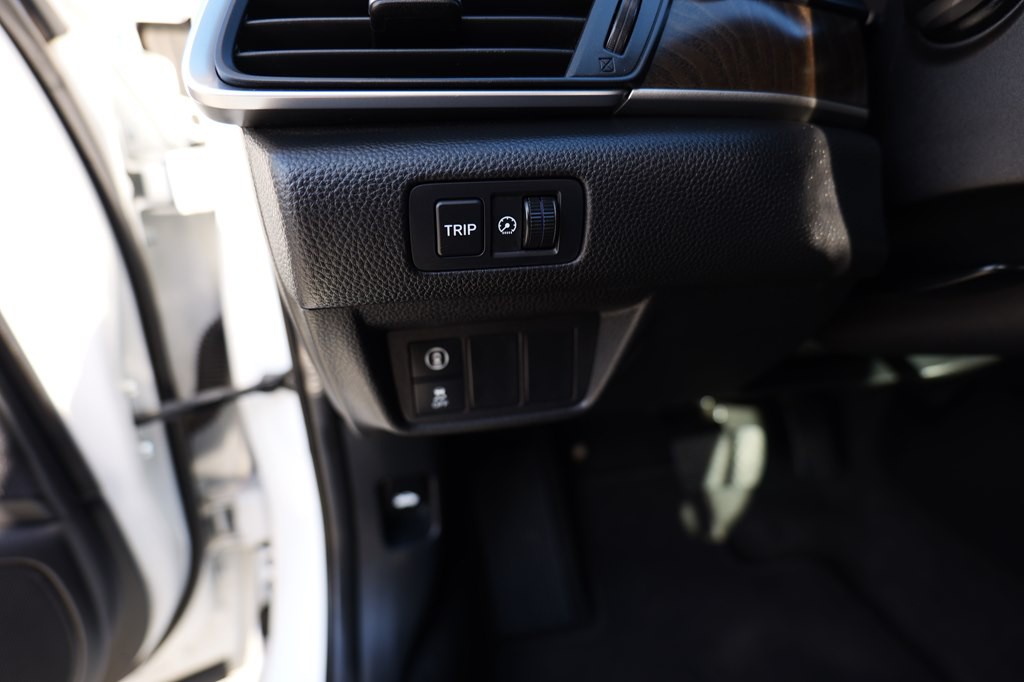 2018 Honda Accord Image 16