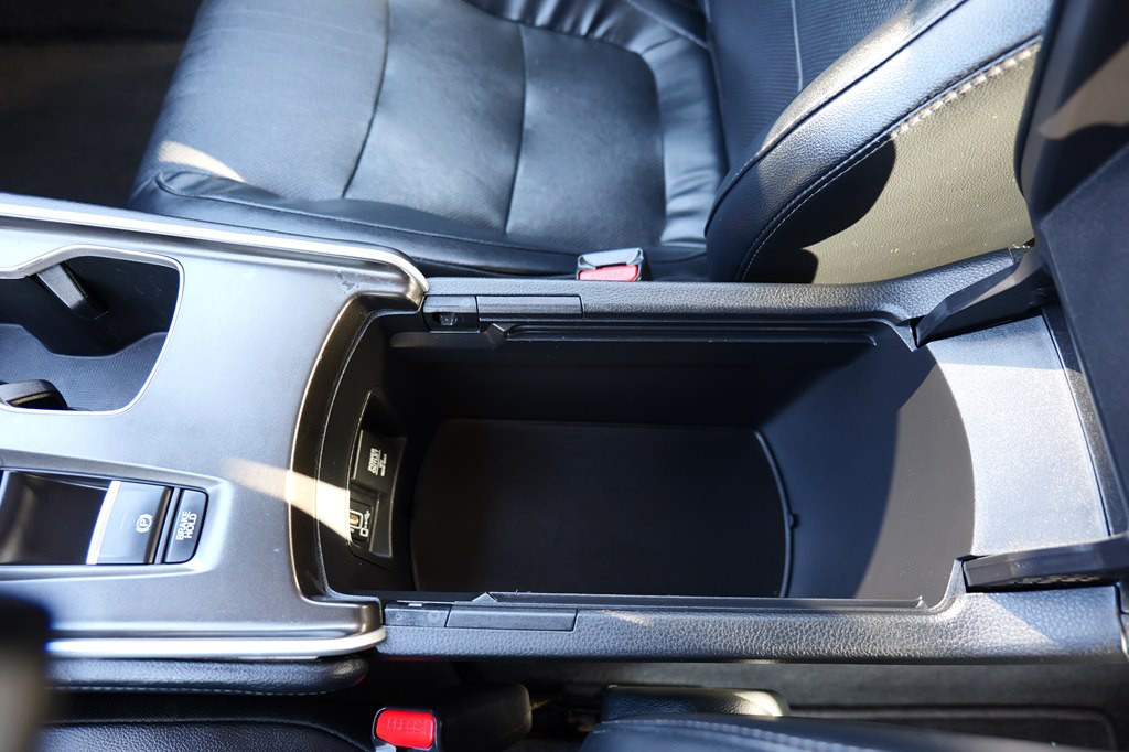 2018 Honda Accord Image 25