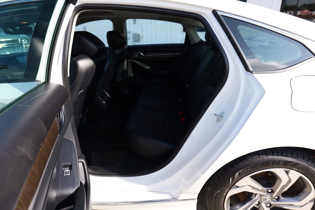 2018 Honda Accord Image 28
