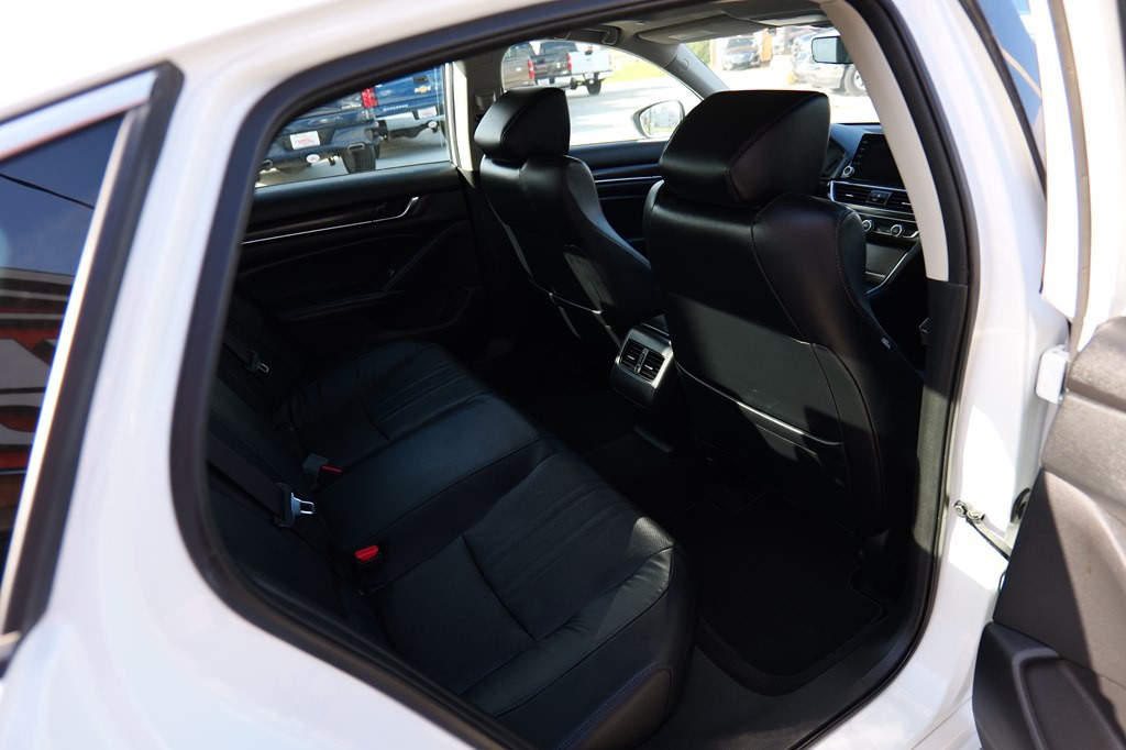 2018 Honda Accord Image 38