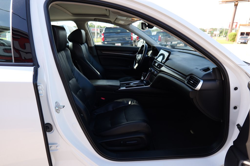 2018 Honda Accord Image 42