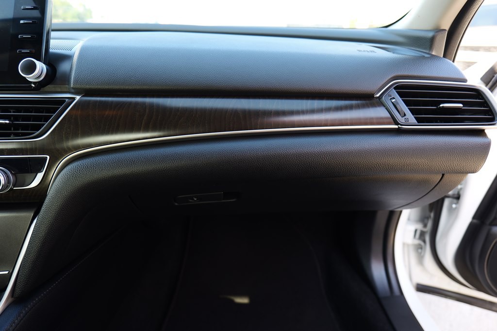 2018 Honda Accord Image 47