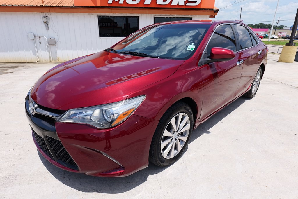 2016 Toyota Camry Image 9