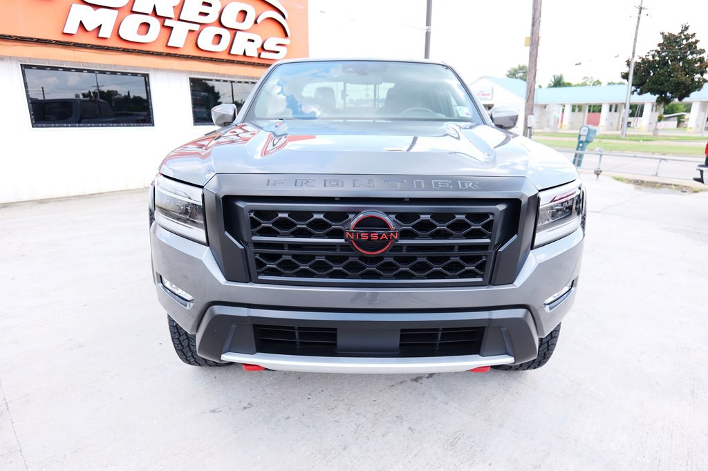 2024 Nissan Frontier Image 2
