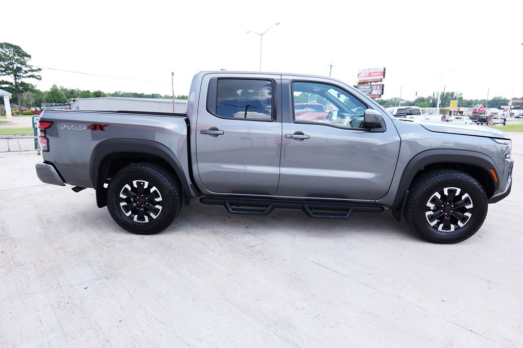 2024 Nissan Frontier Image 4
