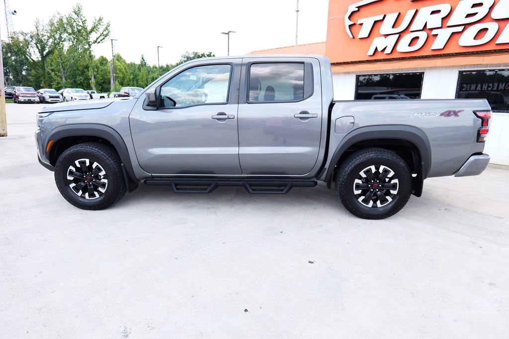 2024 Nissan Frontier Image 8