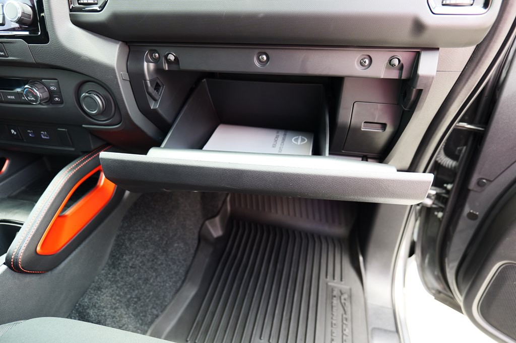 2024 Nissan Frontier Image 39