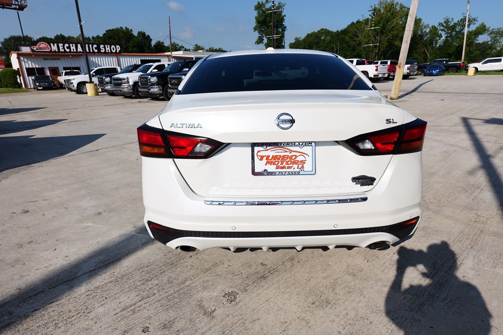 2022 Nissan Altima Image 6