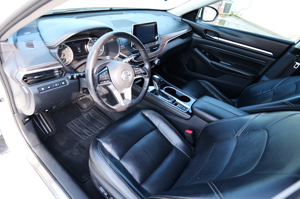 2022 Nissan Altima Image 11