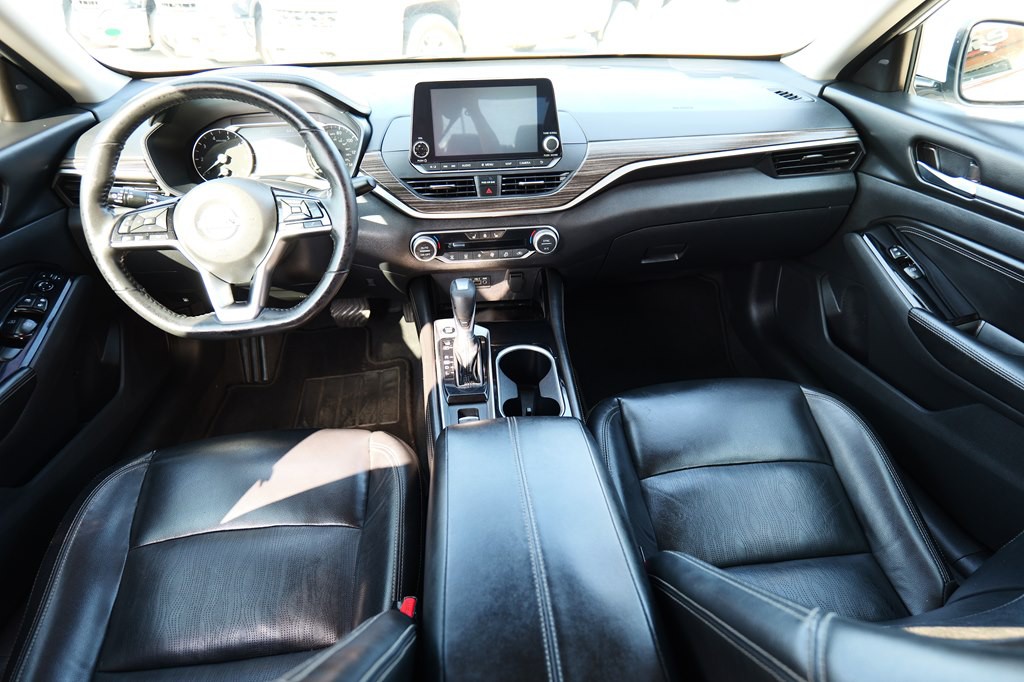 2022 Nissan Altima Image 34