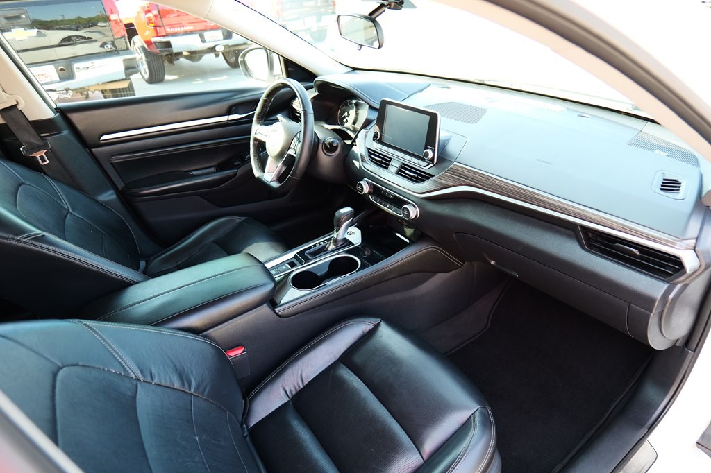 2022 Nissan Altima Image 44