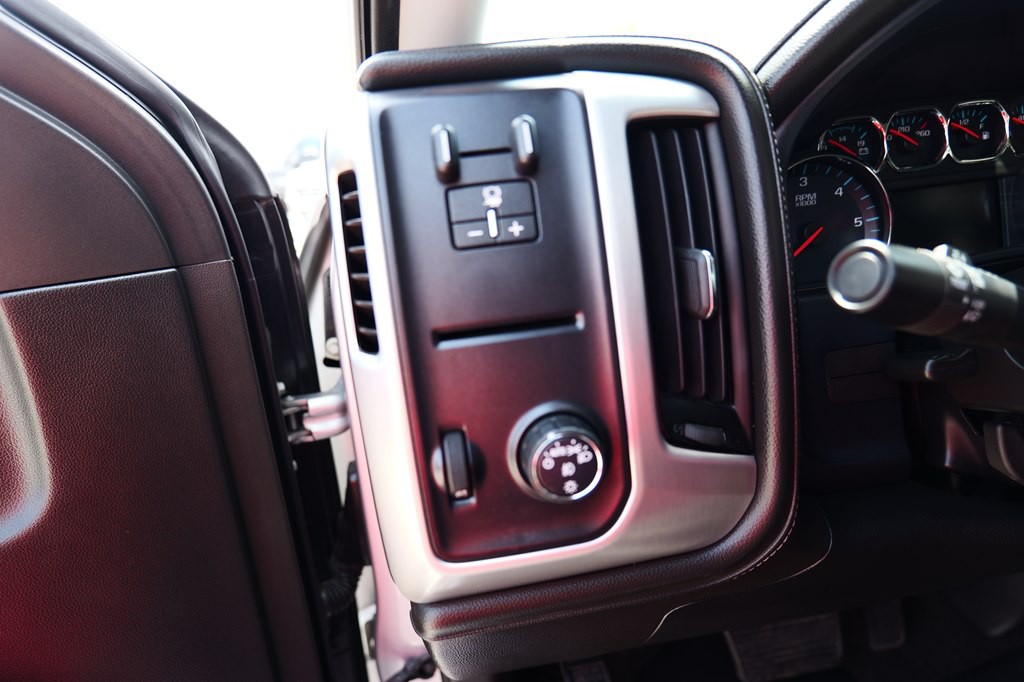 2018 GMC Sierra Image 16