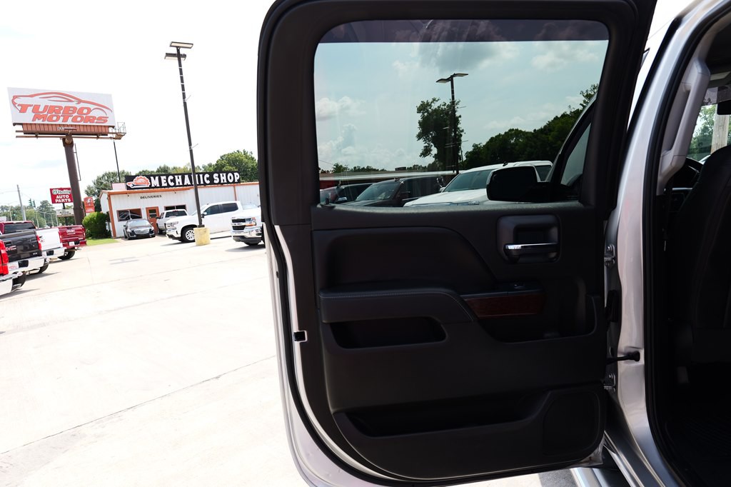 2018 GMC Sierra Image 30