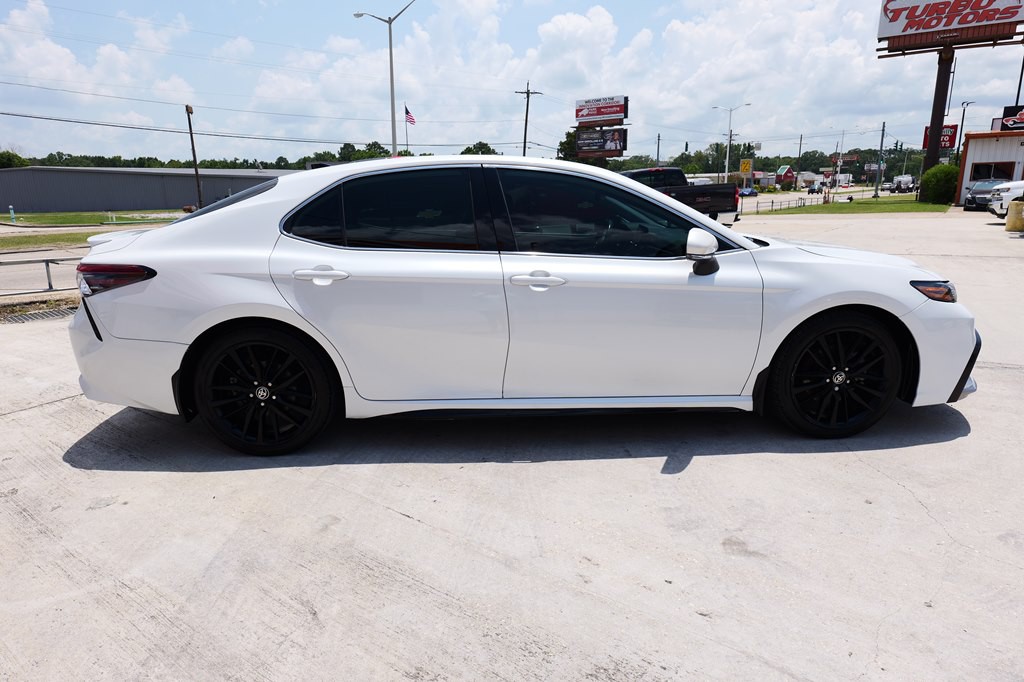 2022 Toyota Camry Image 4