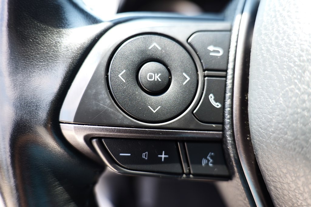 2022 Toyota Camry Image 19