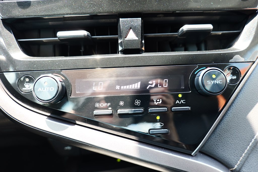 2022 Toyota Camry Image 23