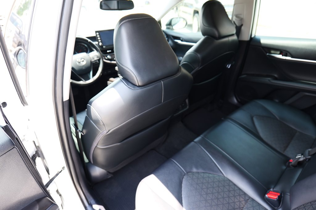 2022 Toyota Camry Image 30