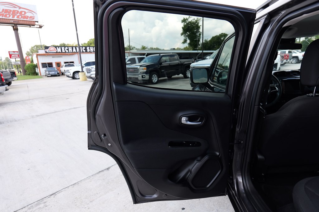 2020 Jeep Renegade Image 32
