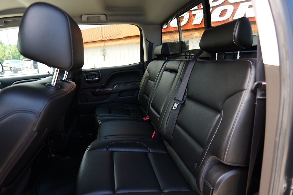 2018 GMC Sierra Image 32
