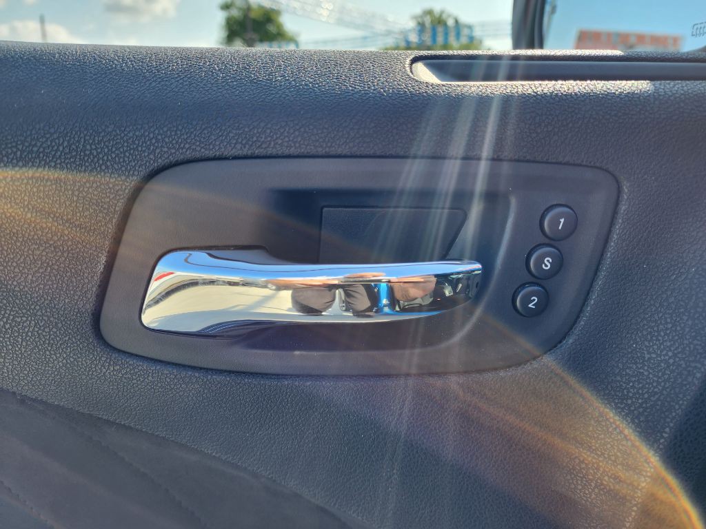 2018 Dodge Charger Image 18
