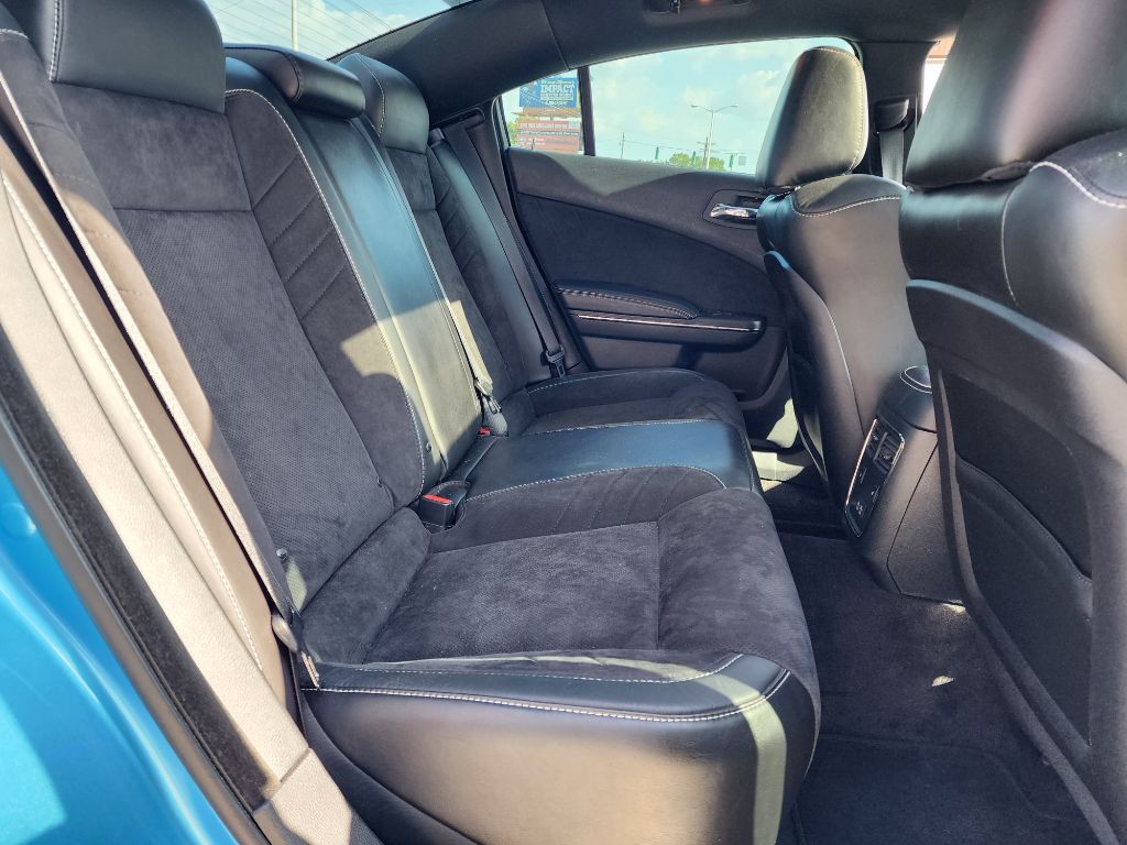 2018 Dodge Charger Image 32