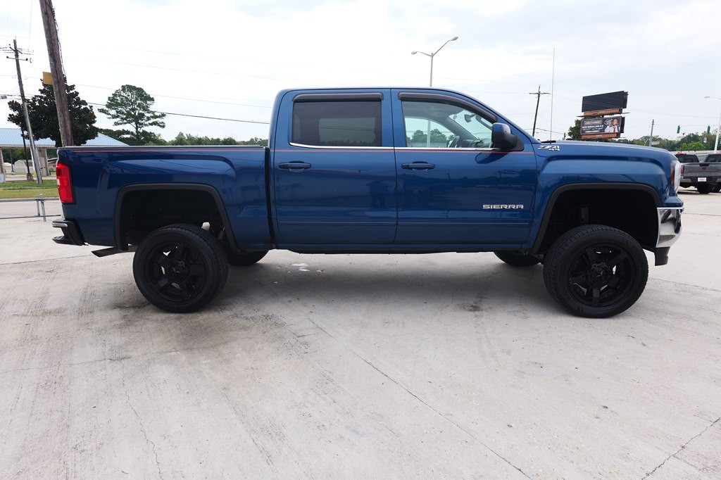 2018 GMC Sierra Image 4