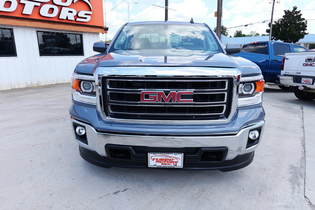 2015 GMC Sierra Image 2