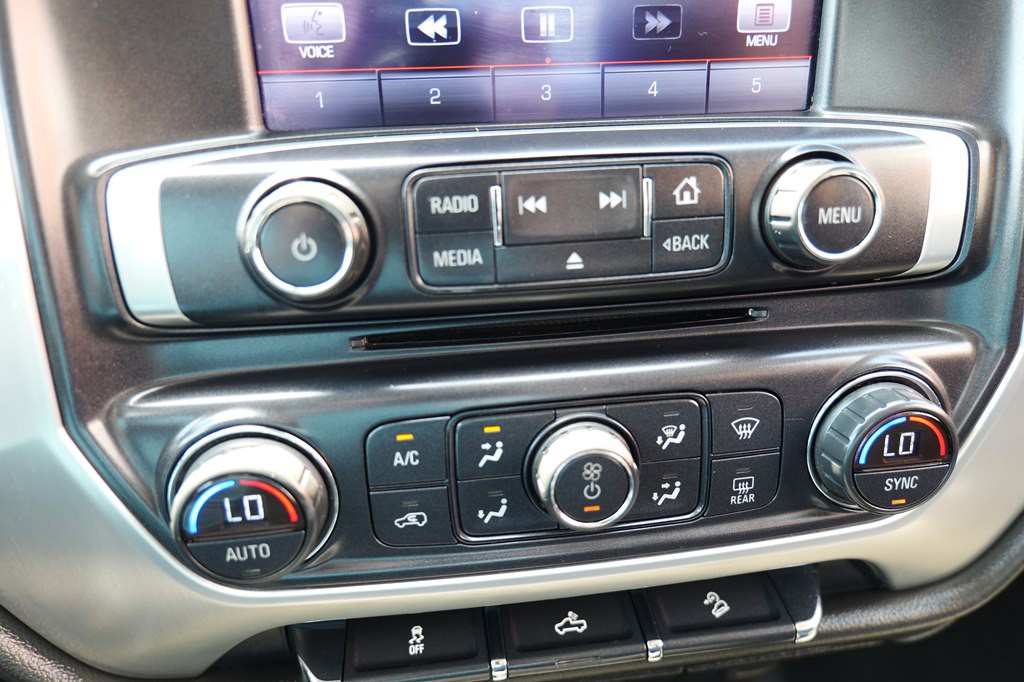 2015 GMC Sierra Image 22