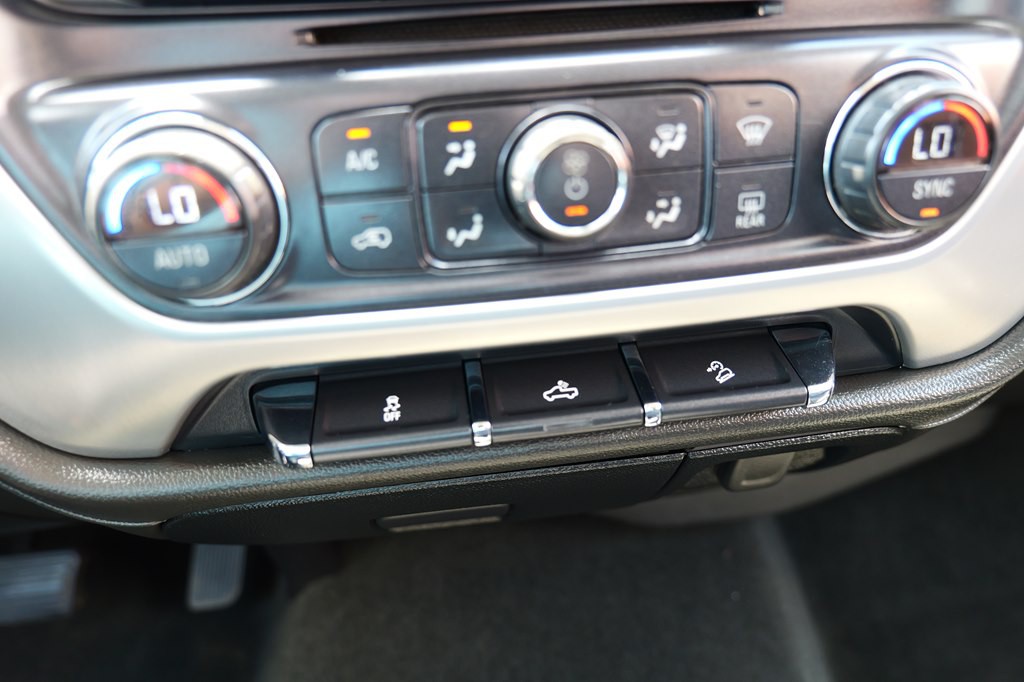 2015 GMC Sierra Image 23