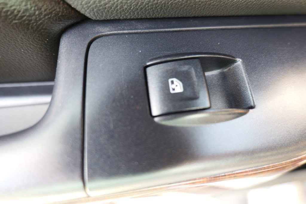 2015 GMC Sierra Image 32