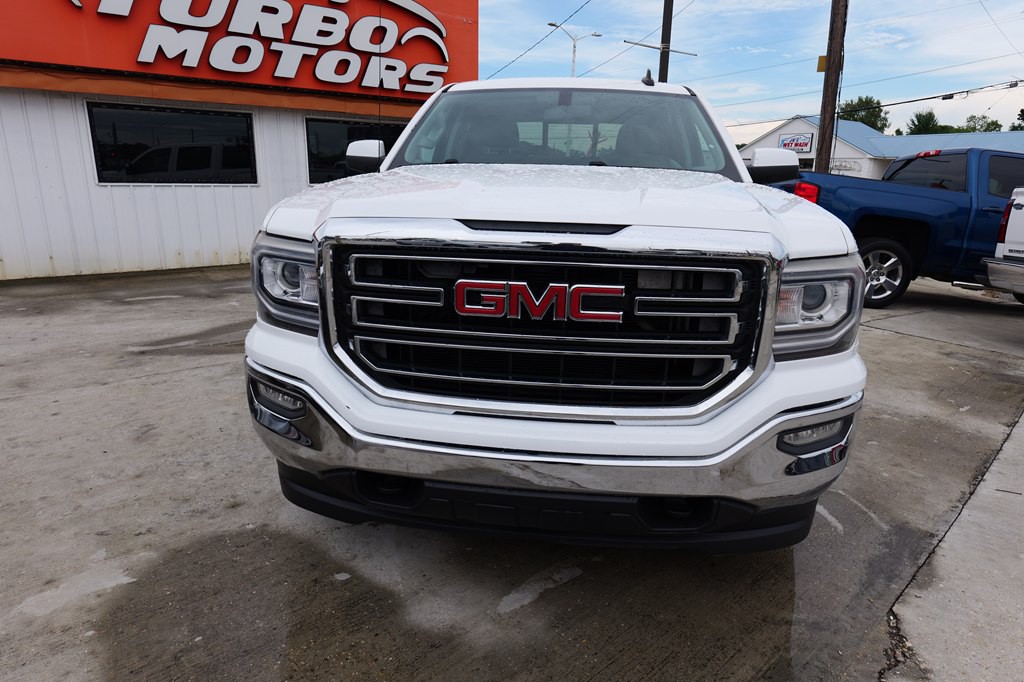 2016 GMC Sierra Image 2