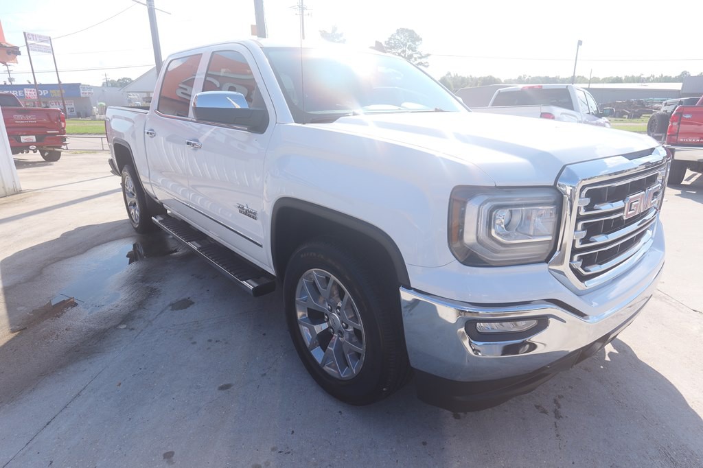 2018 GMC Sierra Image 3
