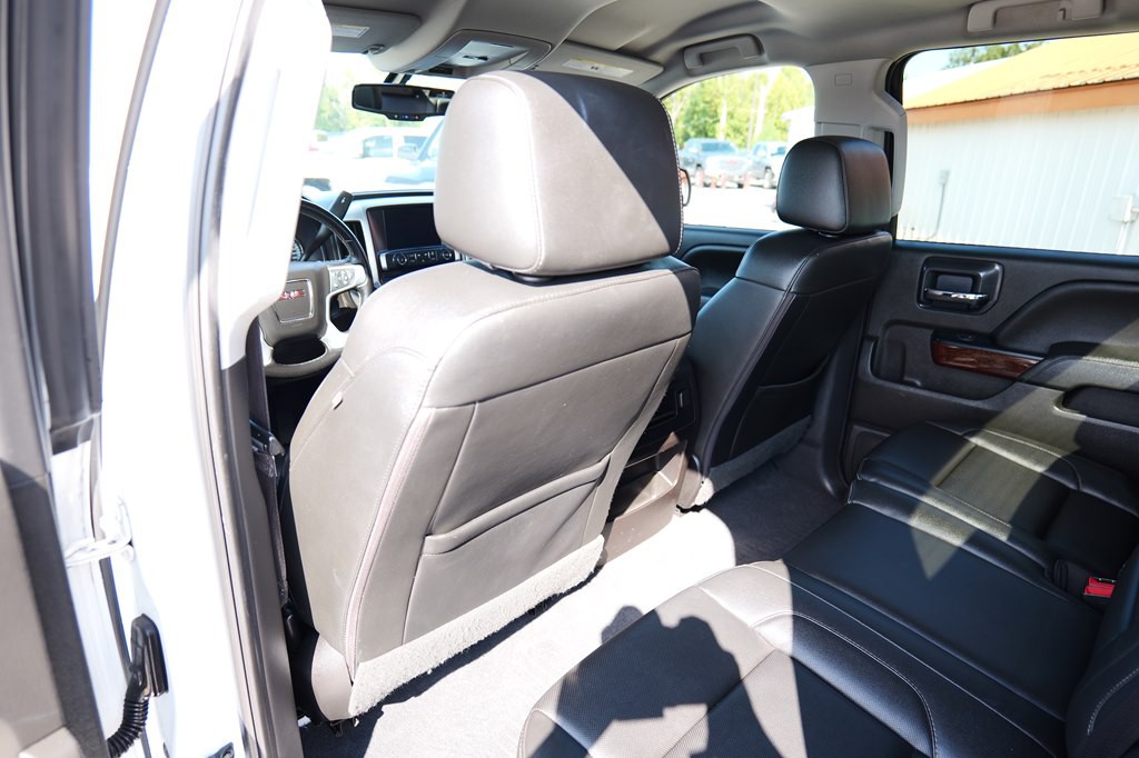 2018 GMC Sierra Image 32