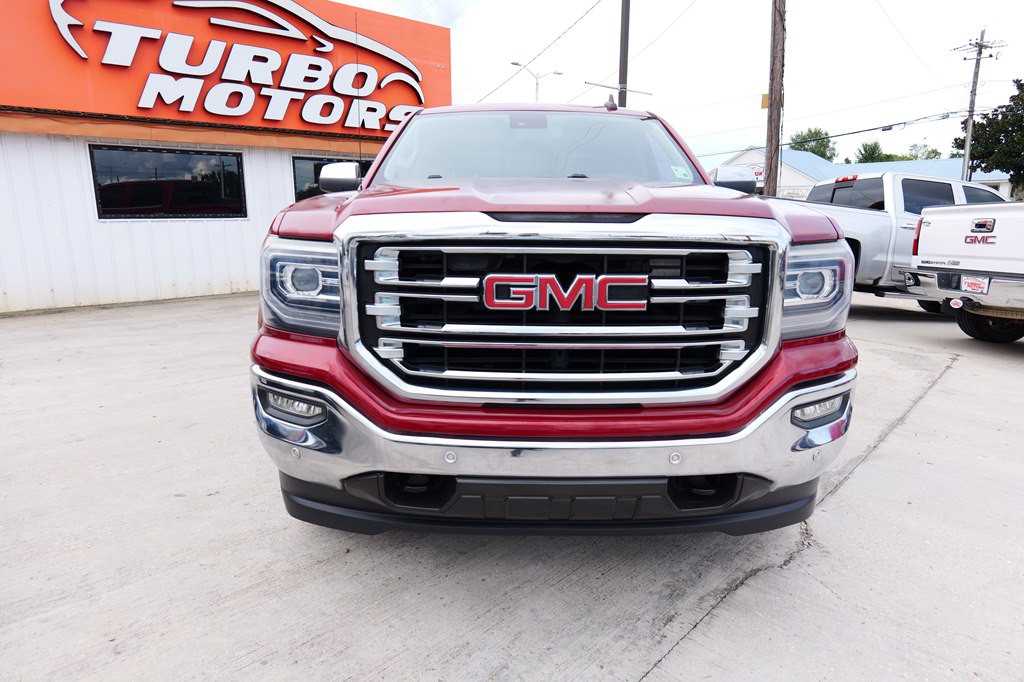 2018 GMC Sierra Image 2