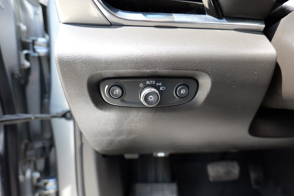 2021 Chevrolet Traverse Image 15