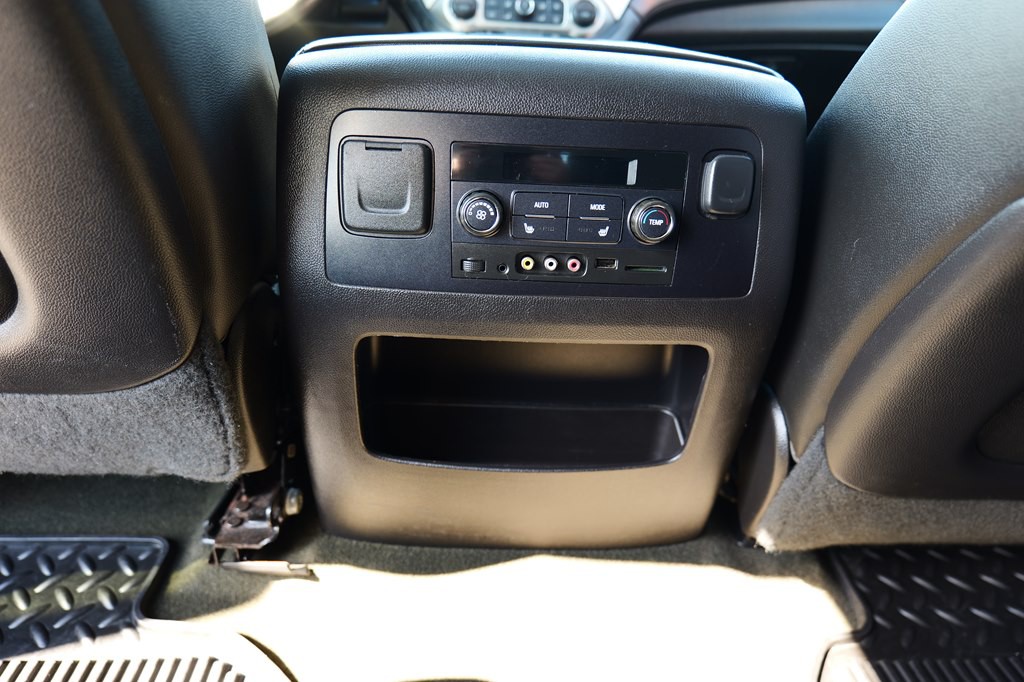 2015 GMC Yukon Image 36
