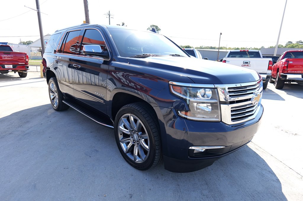 2019 Chevrolet Tahoe Image 3