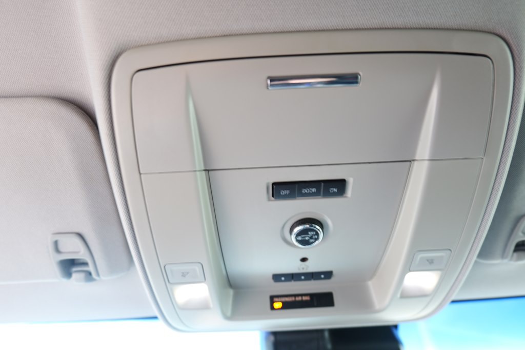2016 Chevrolet Tahoe Image 25