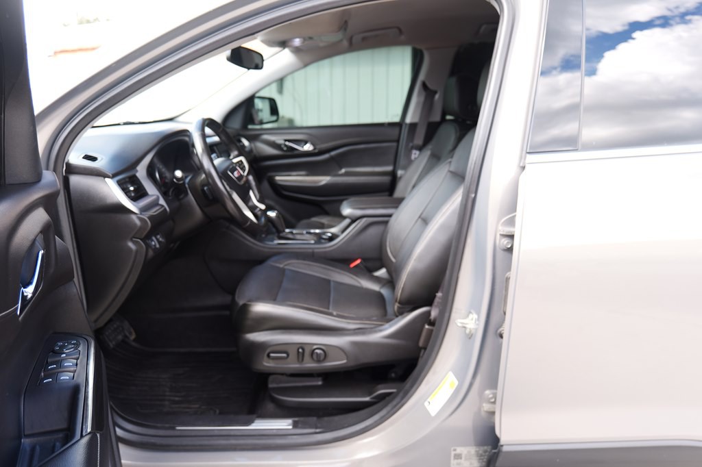 2019 GMC Acadia Image 9
