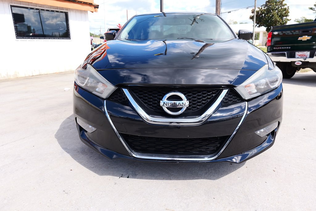 2018 Nissan Maxima Image 2