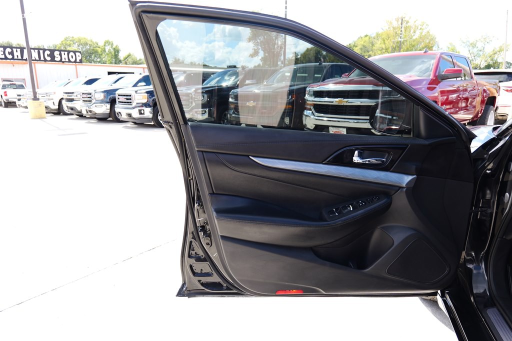 2018 Nissan Maxima Image 14