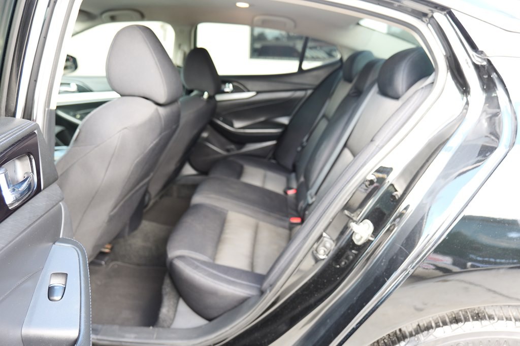 2018 Nissan Maxima Image 26