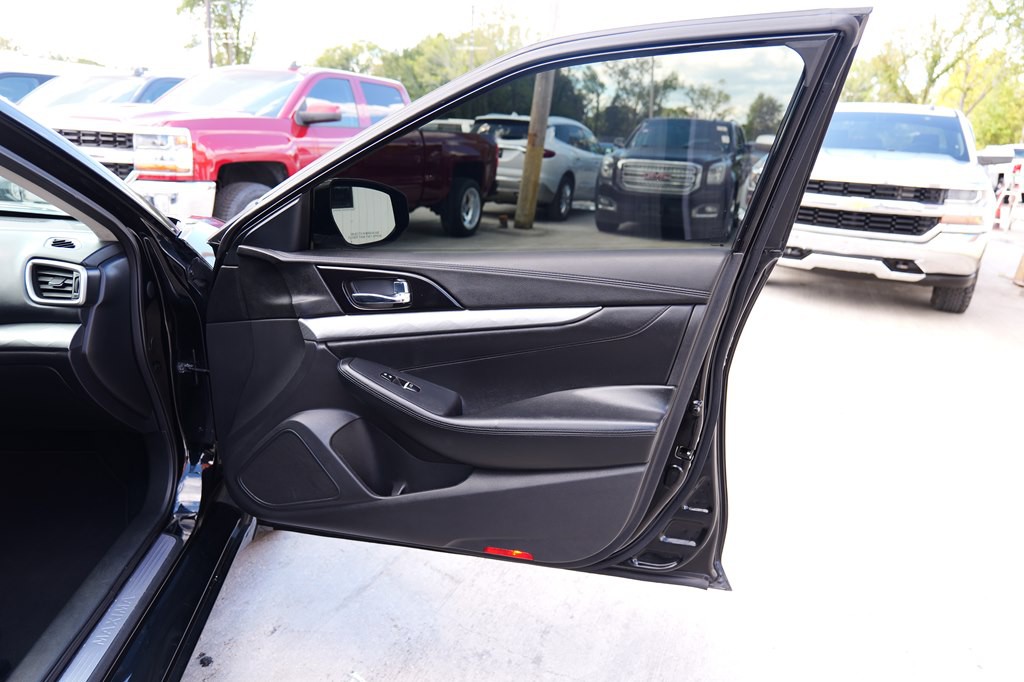 2018 Nissan Maxima Image 43