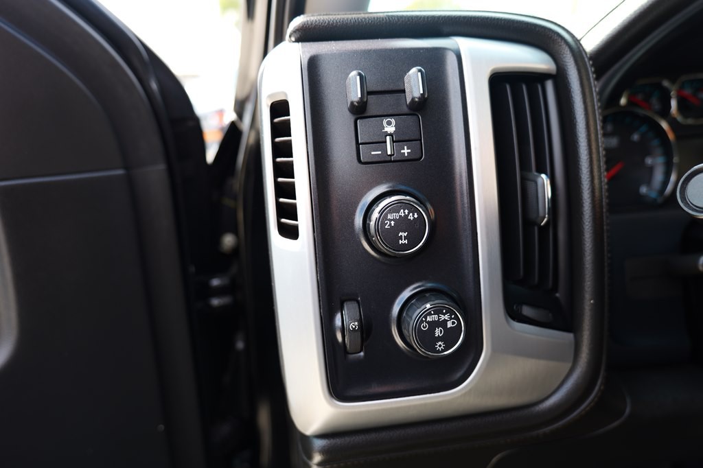 2018 GMC Sierra Image 16