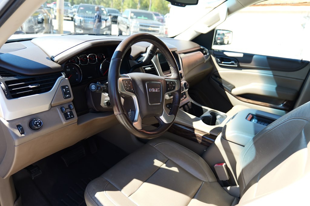 2016 GMC Yukon Image 11